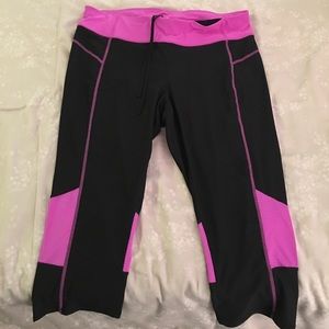 Xersion Capri pants